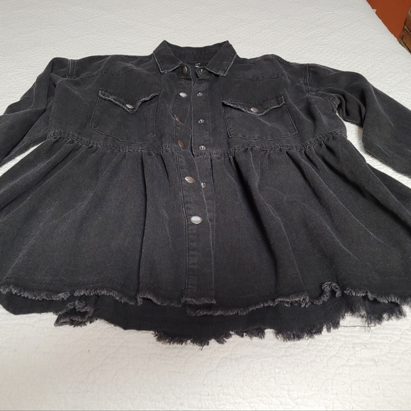 VICI Black Denim/Chambray Peplum Shacket - Picture 5 of 8